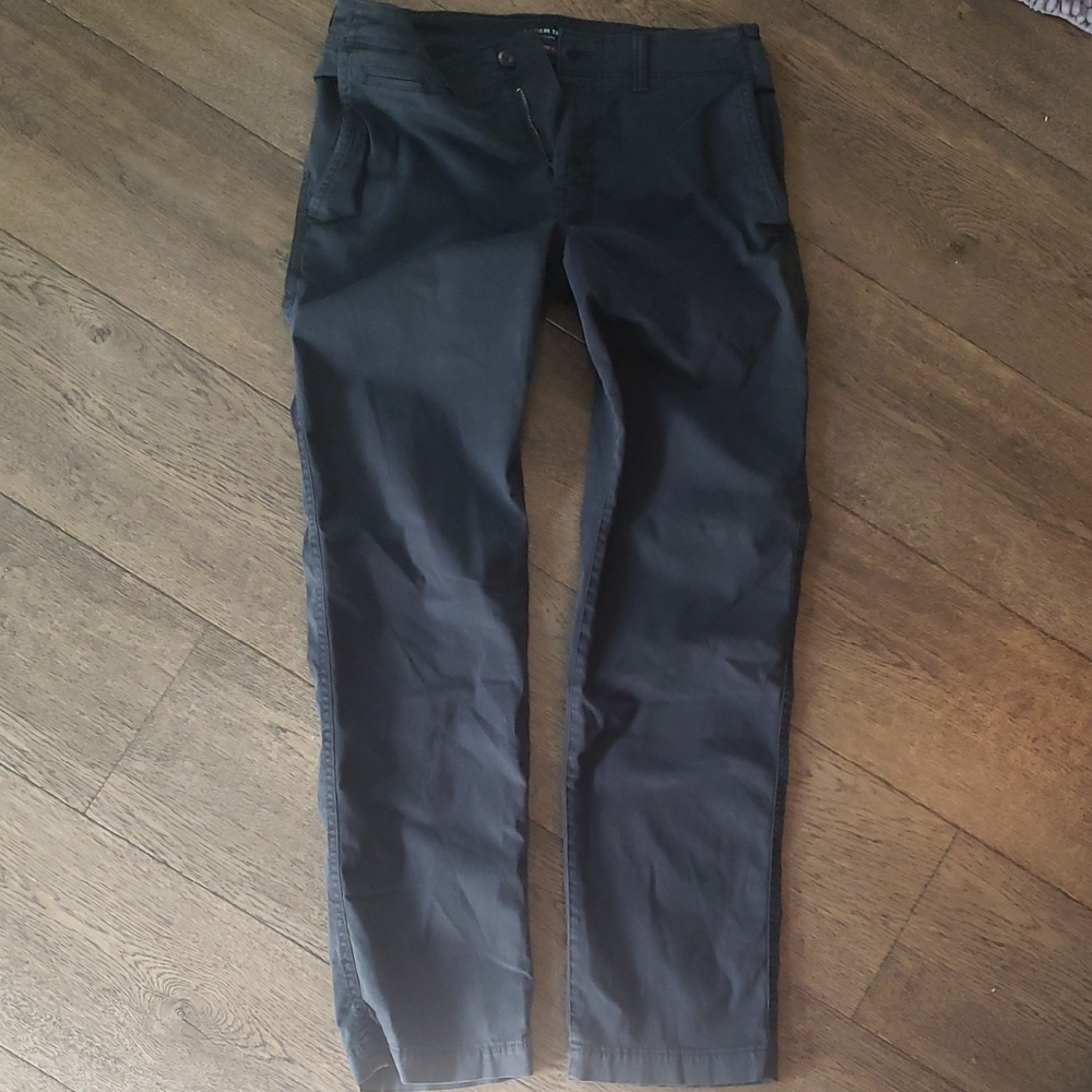 American Eagle Outfitters Blue Extreme Flex Khakis